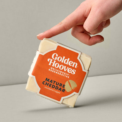 Golden Hooves Mature Cheddar 200g